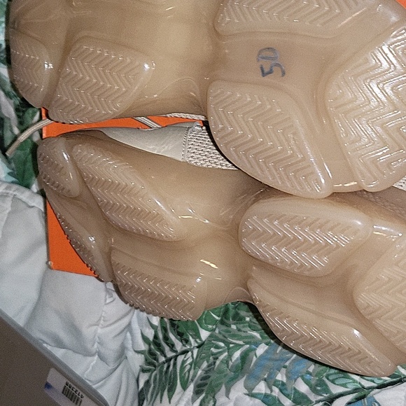 Brand New Steve Madden Sneakers 👟 - Picture 6 of 9